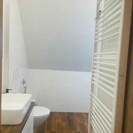Apartment Jenys Usti 2 *